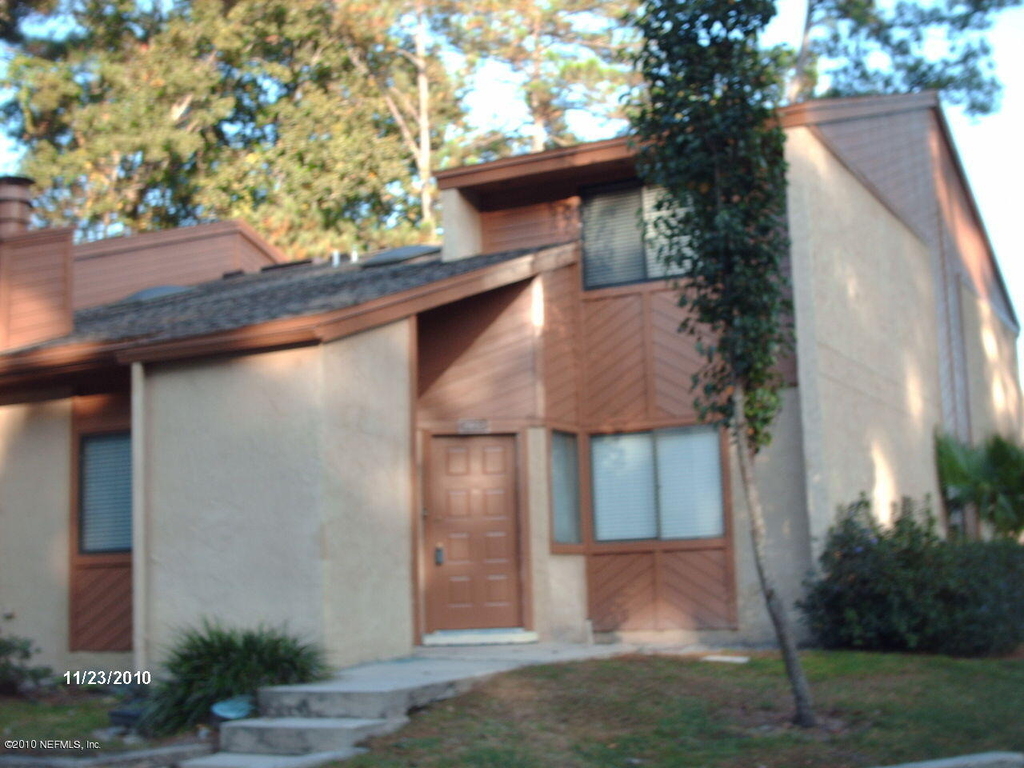 85 Debarry Avenue - Photo 0