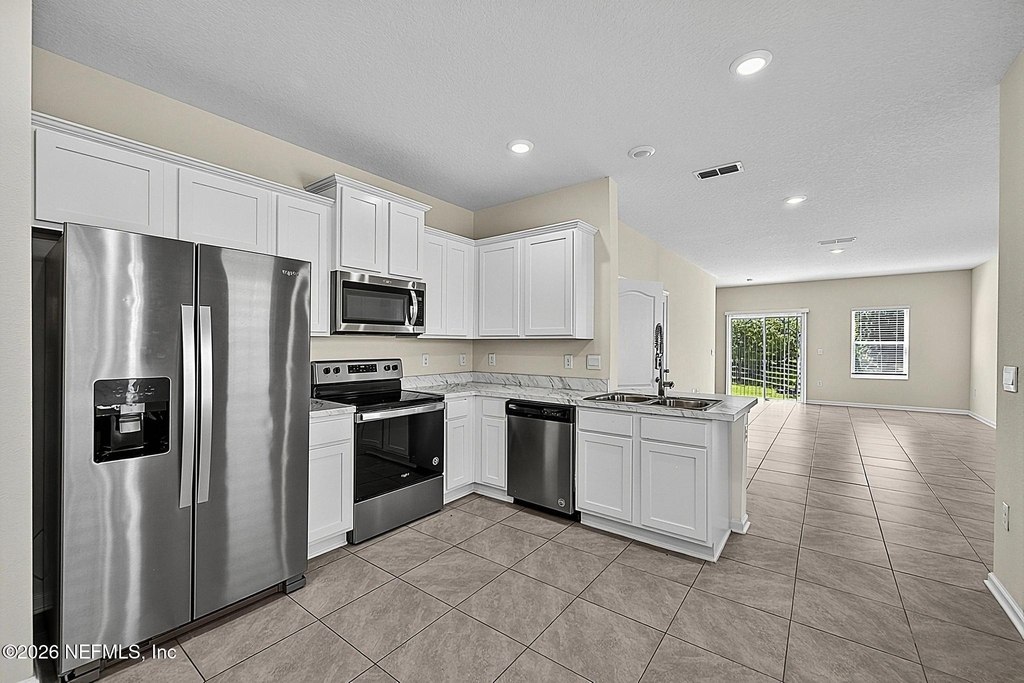 7739 Legacy Trail - Photo 7