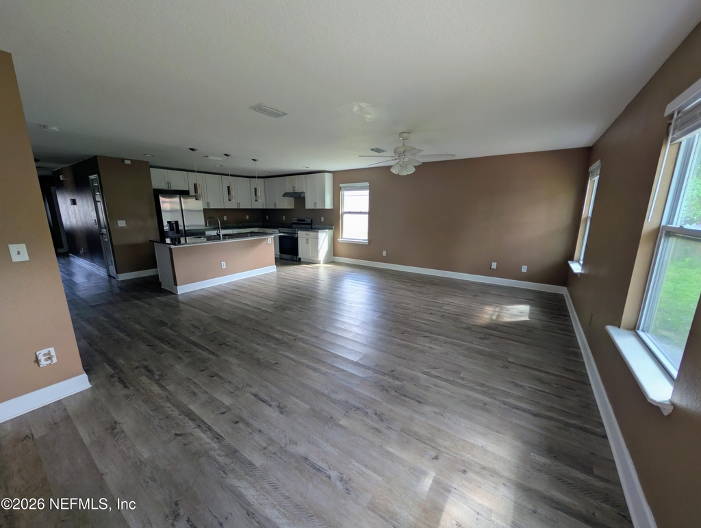 1380 Ottawa Avenue - Photo 9