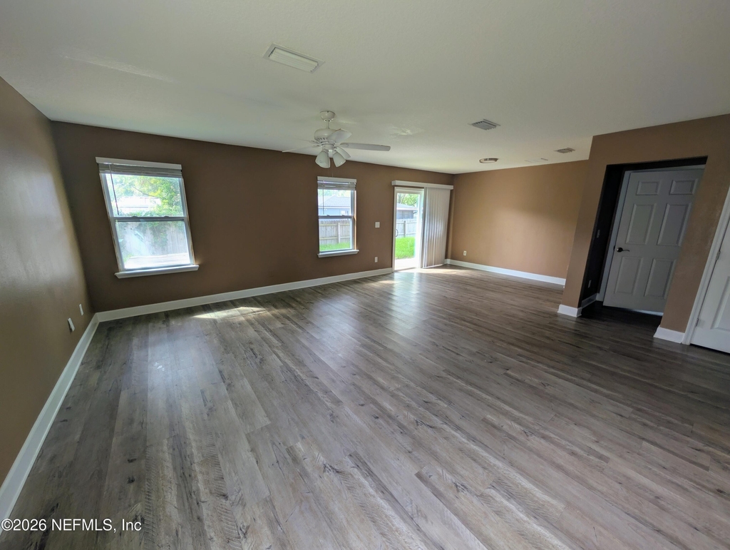 1380 Ottawa Avenue - Photo 11