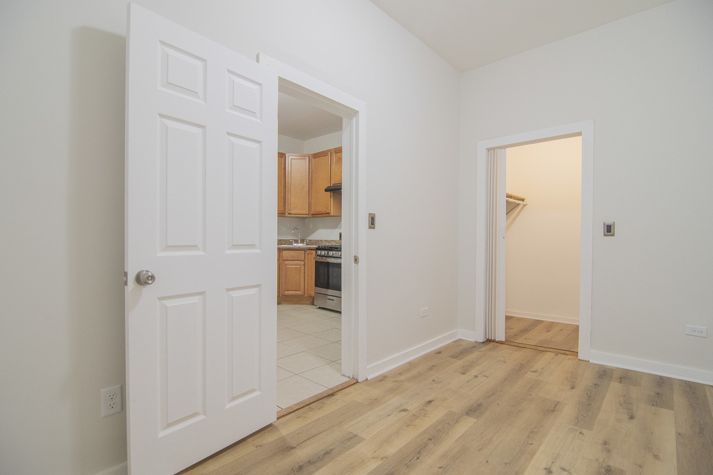 1141 S Francisco Avenue - Photo 11