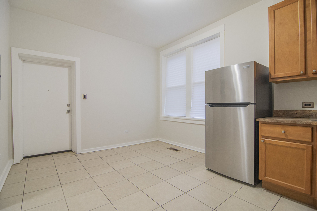 1141 S Francisco Avenue - Photo 8
