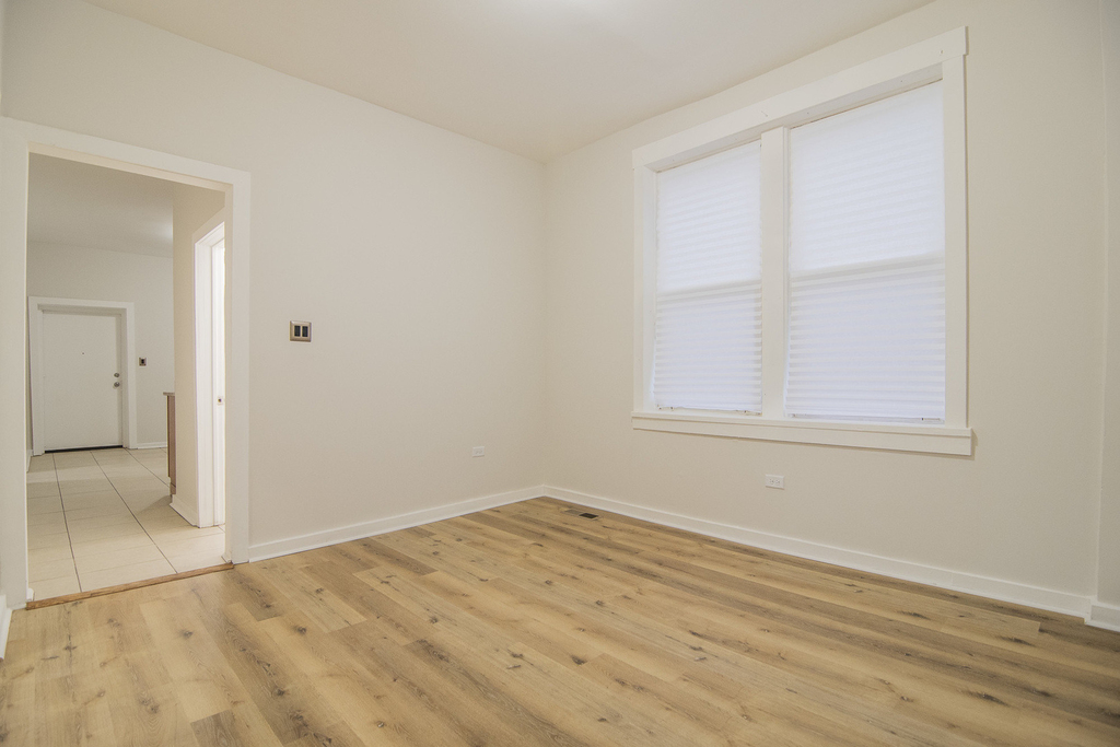 1141 S Francisco Avenue - Photo 2