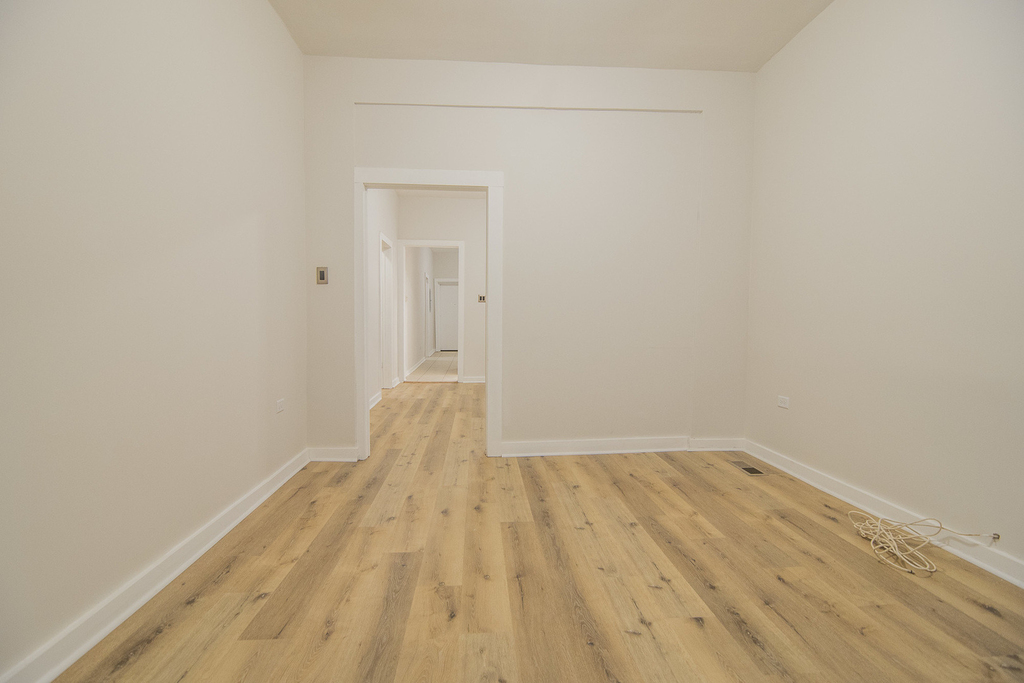 1141 S Francisco Avenue - Photo 5