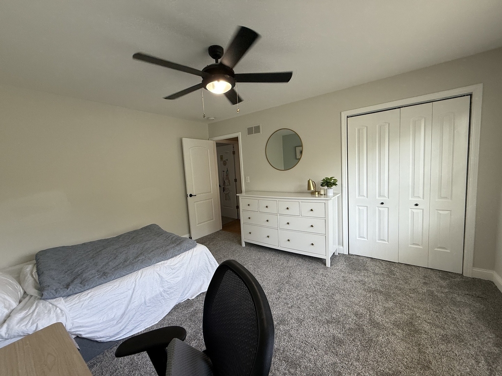 1550 W Goldengate Drive - Photo 20