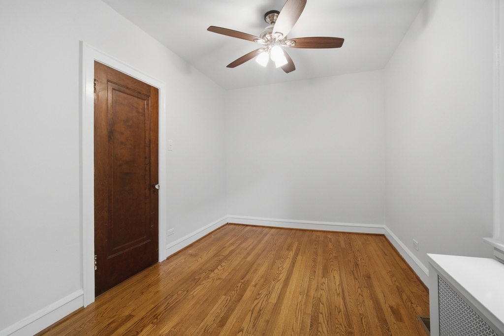 7236 W Pratt Avenue - Photo 6