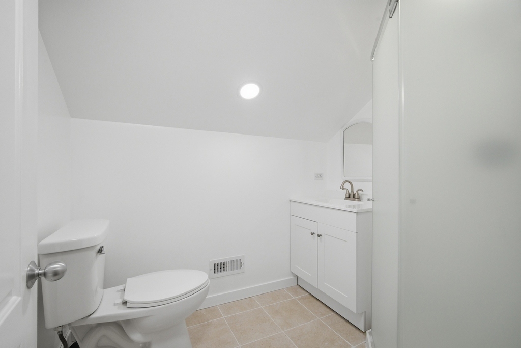 7236 W Pratt Avenue - Photo 14