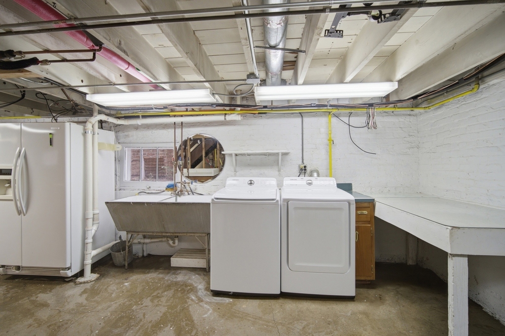 7236 W Pratt Avenue - Photo 18