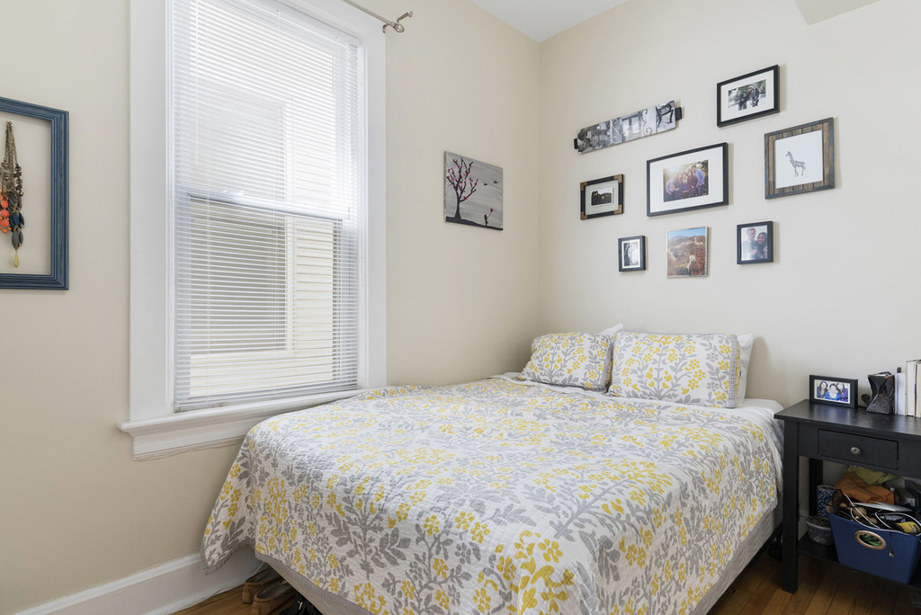 1512 W School Street - Photo 5