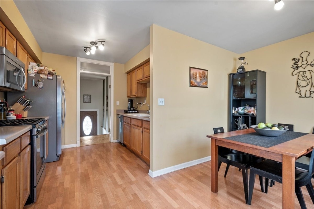 517 Longwood Drive - Photo 6