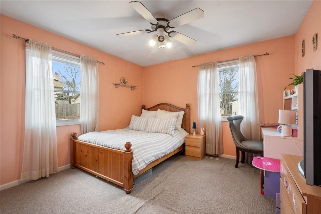 517 Longwood Drive - Photo 10