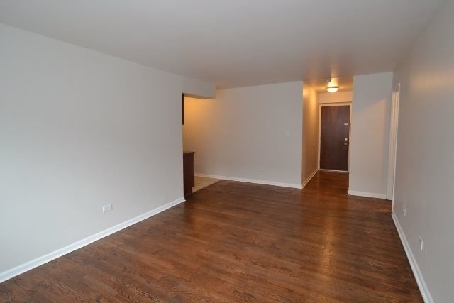1040 W Hollywood Avenue - Photo 9