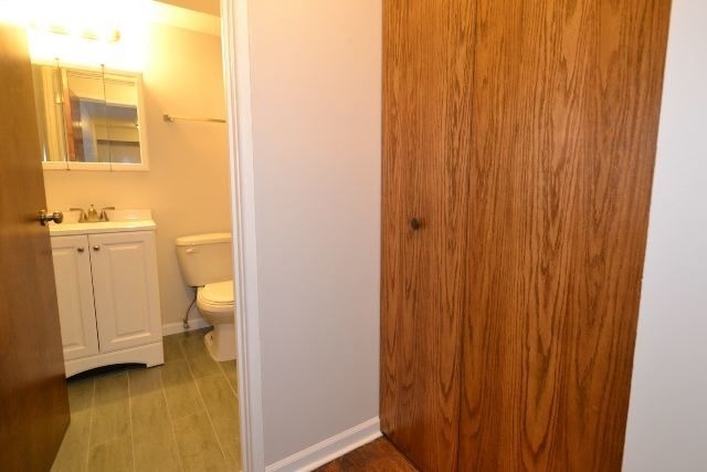 1040 W Hollywood Avenue - Photo 10