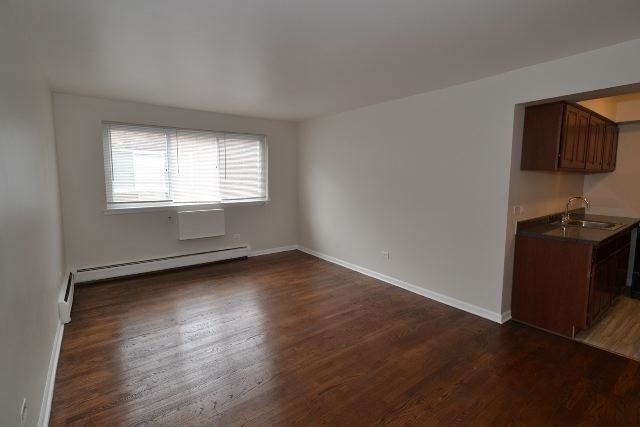 1040 W Hollywood Avenue - Photo 4