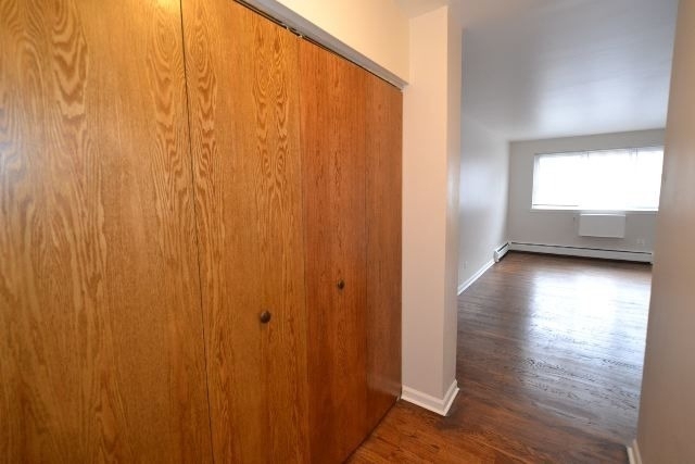 1040 W Hollywood Avenue - Photo 11