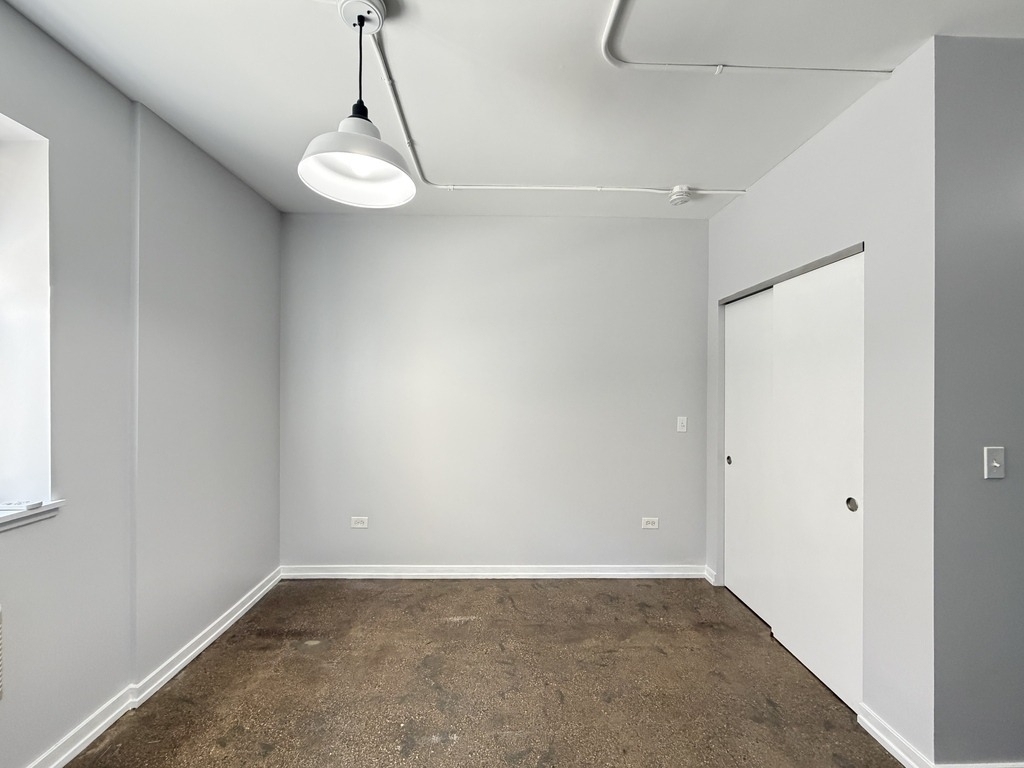 1136 W Wilson Avenue - Photo 9
