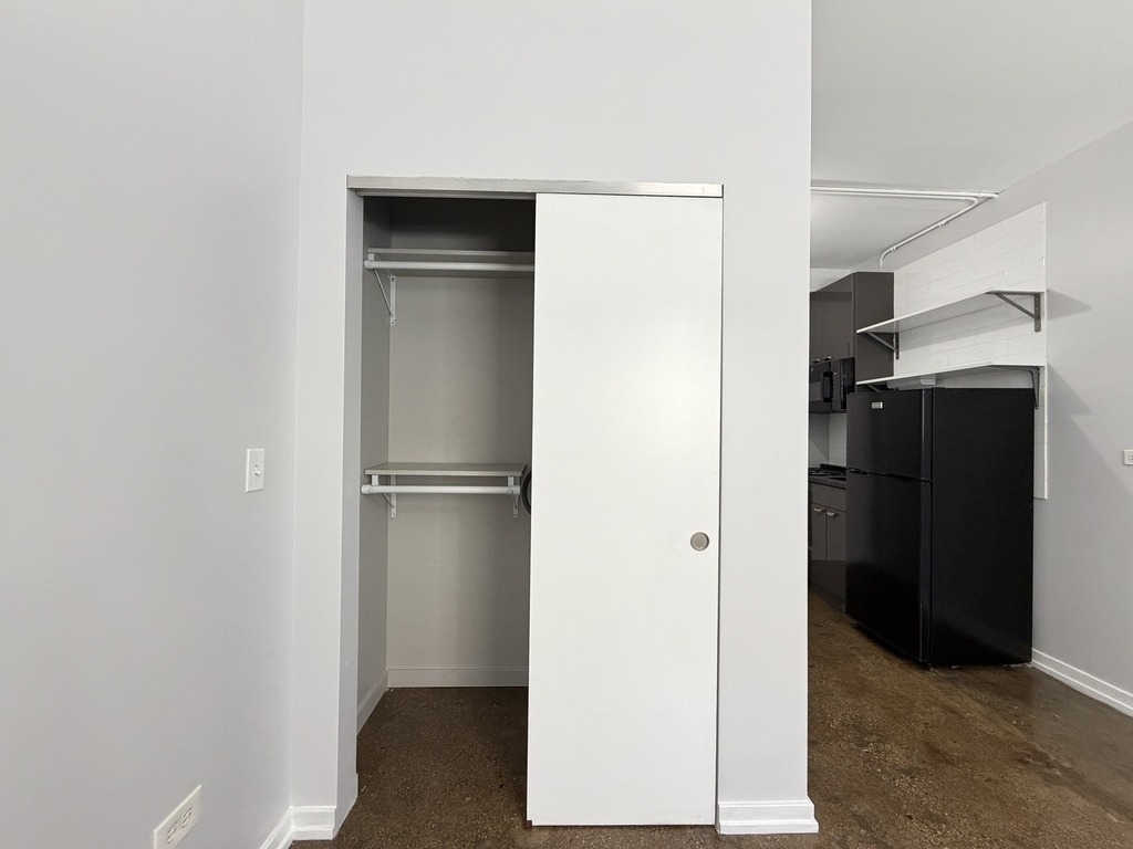 1136 W Wilson Avenue - Photo 17