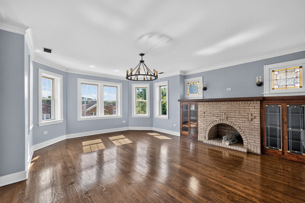 1101 S Oak Park Avenue - Photo 1