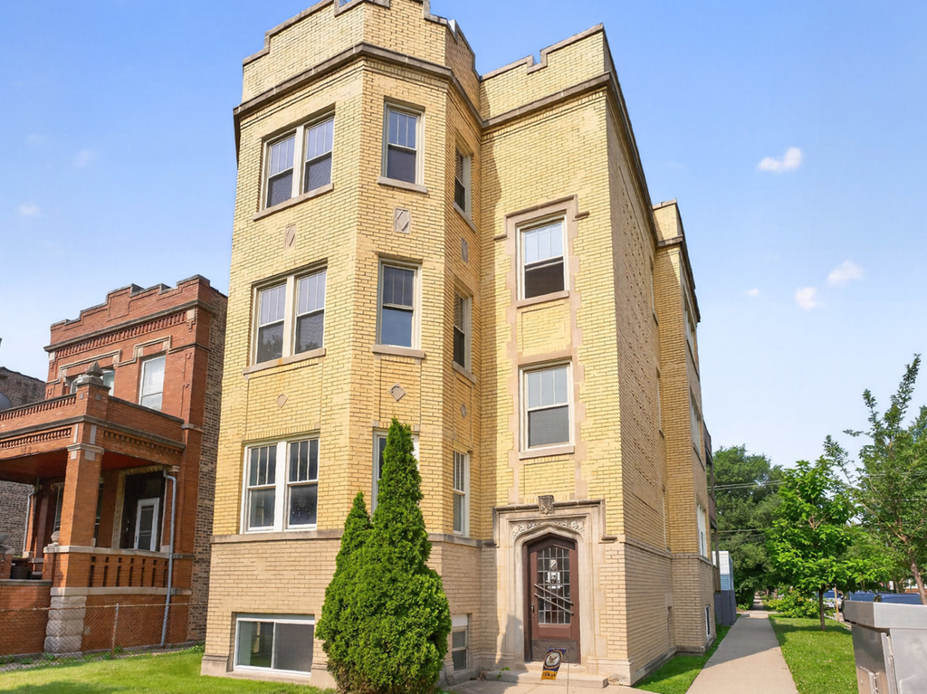1101 S Oak Park Avenue - Photo 0