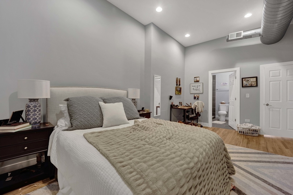 1015 W Lake Street - Photo 11