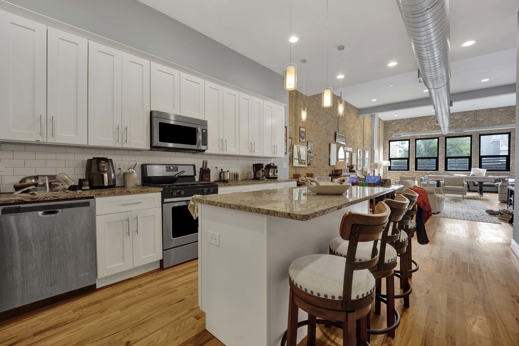 1015 W Lake Street - Photo 1