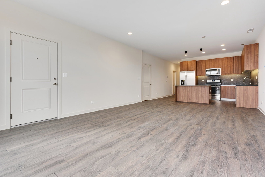 2824 W Van Buren Street - Photo 1
