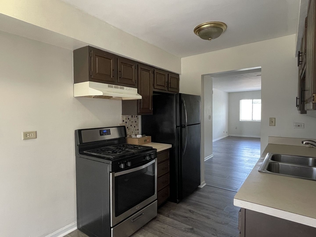 365 Rimini Court - Photo 2