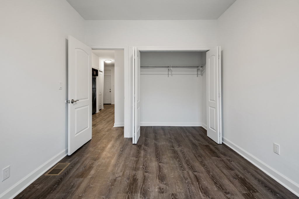 1904 N Whipple Street - Photo 15