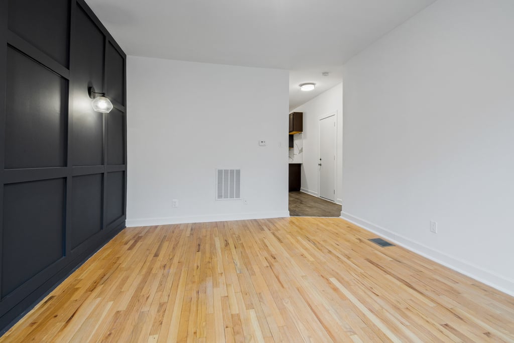 1904 N Whipple Street - Photo 12