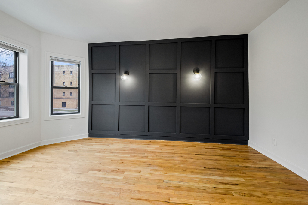 1904 N Whipple Street - Photo 10