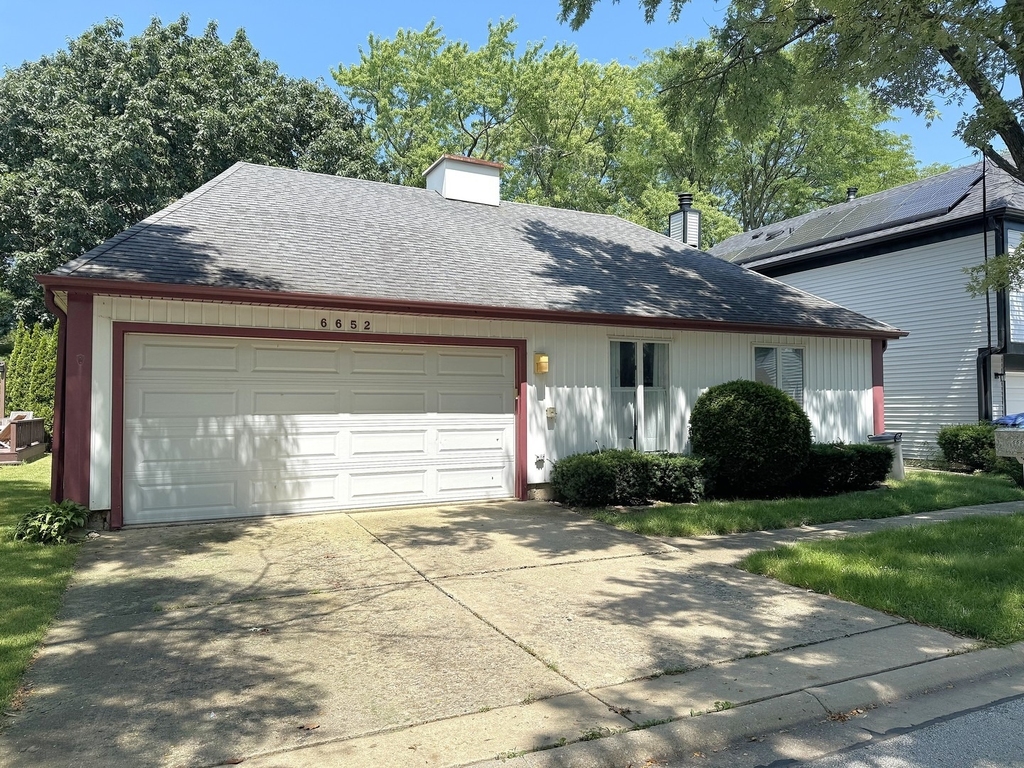 6652 Fernwood Drive - Photo 0