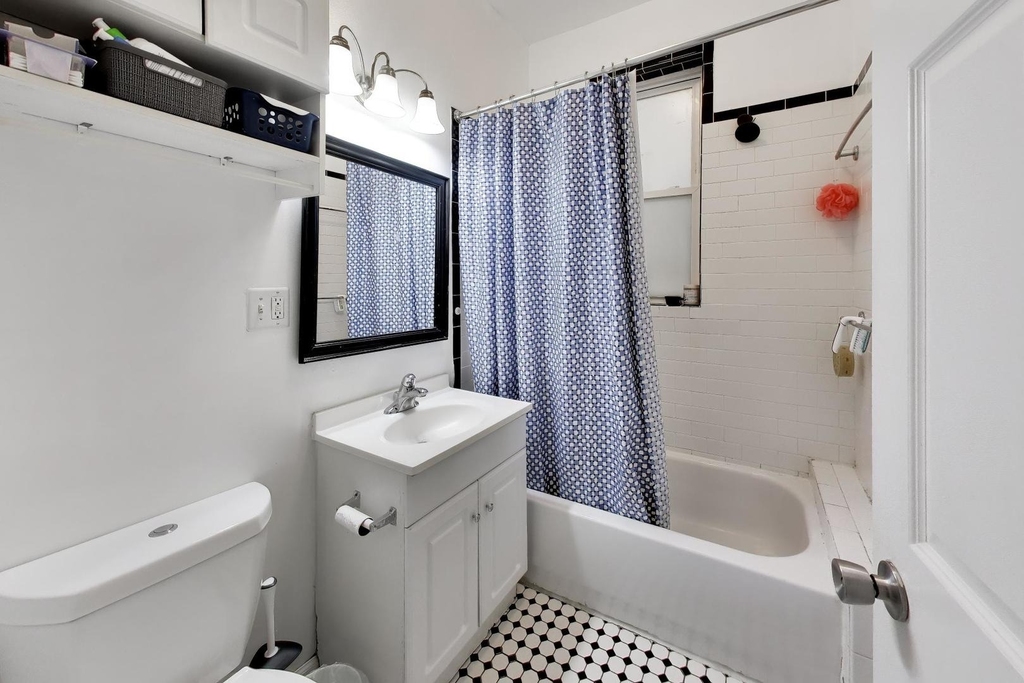 1037 S Racine Avenue - Photo 17