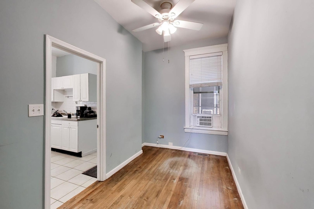 1037 S Racine Avenue - Photo 11