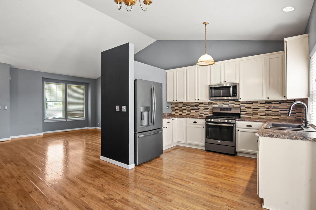 776 Chesterfield Lane - Photo 8