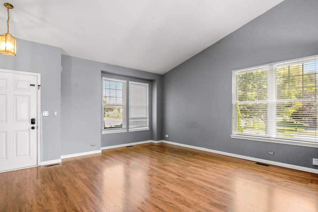 776 Chesterfield Lane - Photo 4