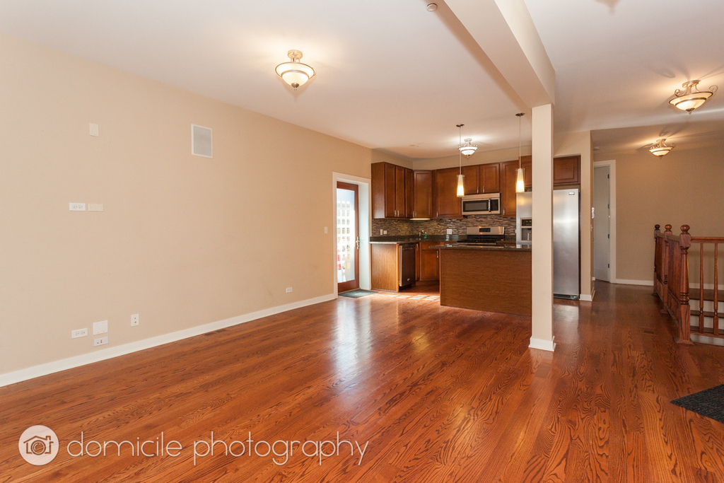 815 W Newport Avenue - Photo 4