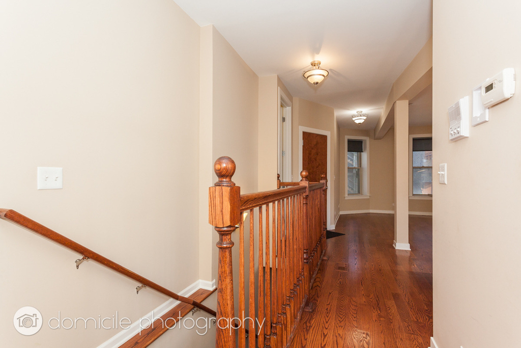 815 W Newport Avenue - Photo 12