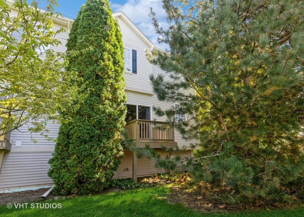 271 Evergreen Circle - Photo 2