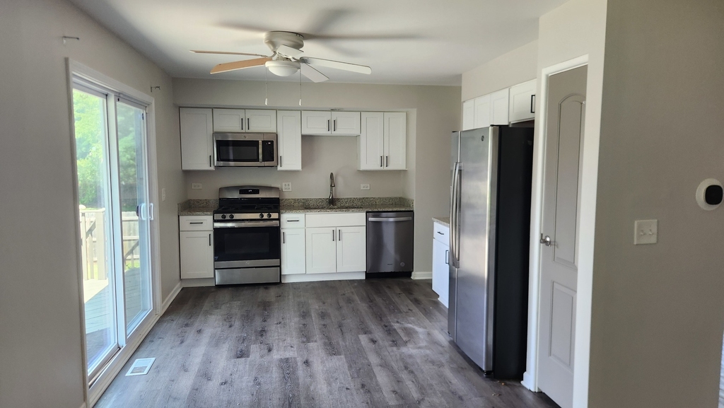 418 Assembly Drive - Photo 2