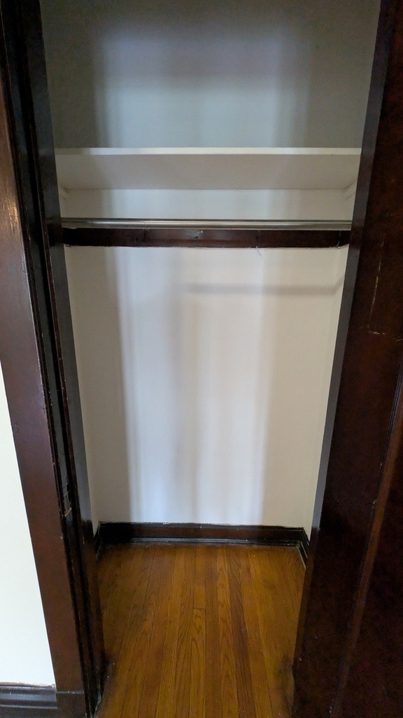 607 E 60th Street - Photo 7
