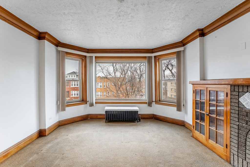 6758 S Campbell Avenue - Photo 2