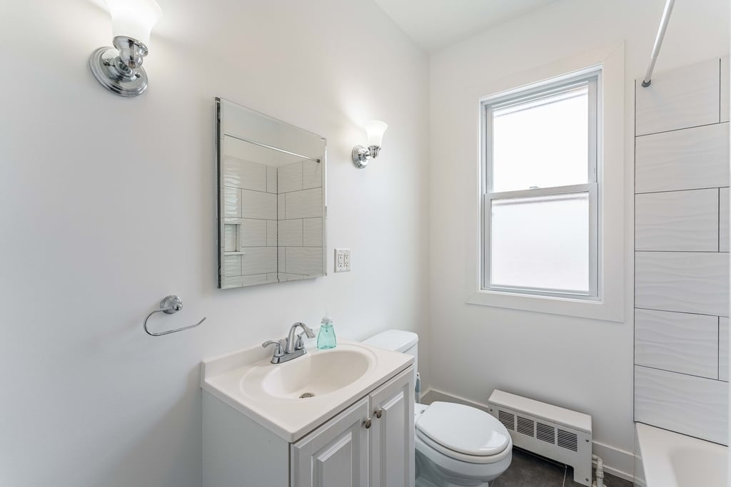 2125 Wesley Avenue - Photo 9