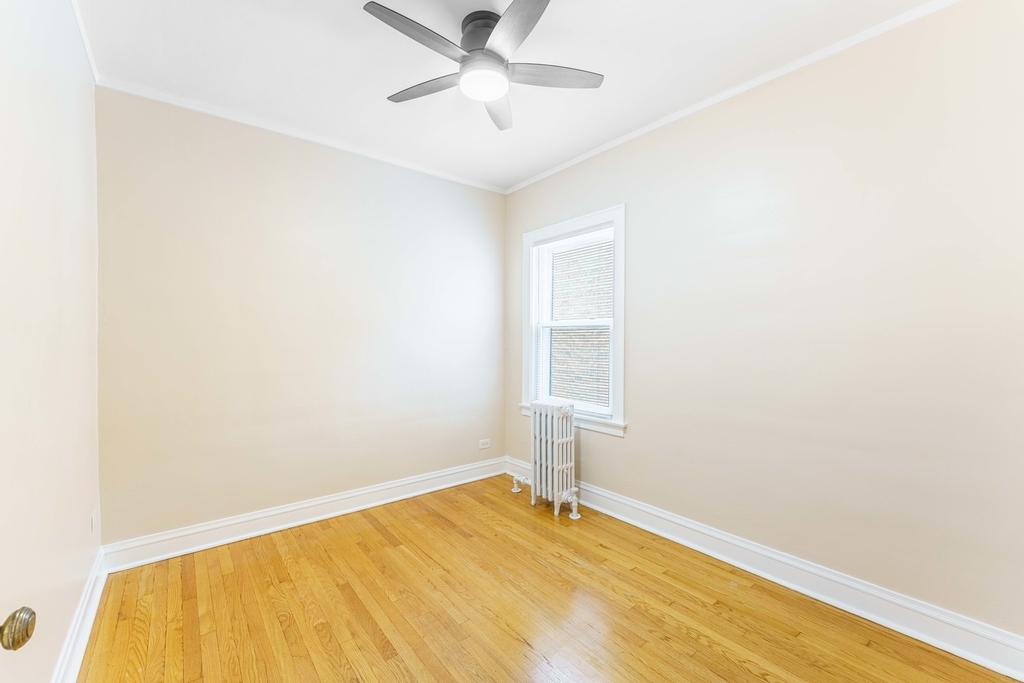 2125 Wesley Avenue - Photo 7