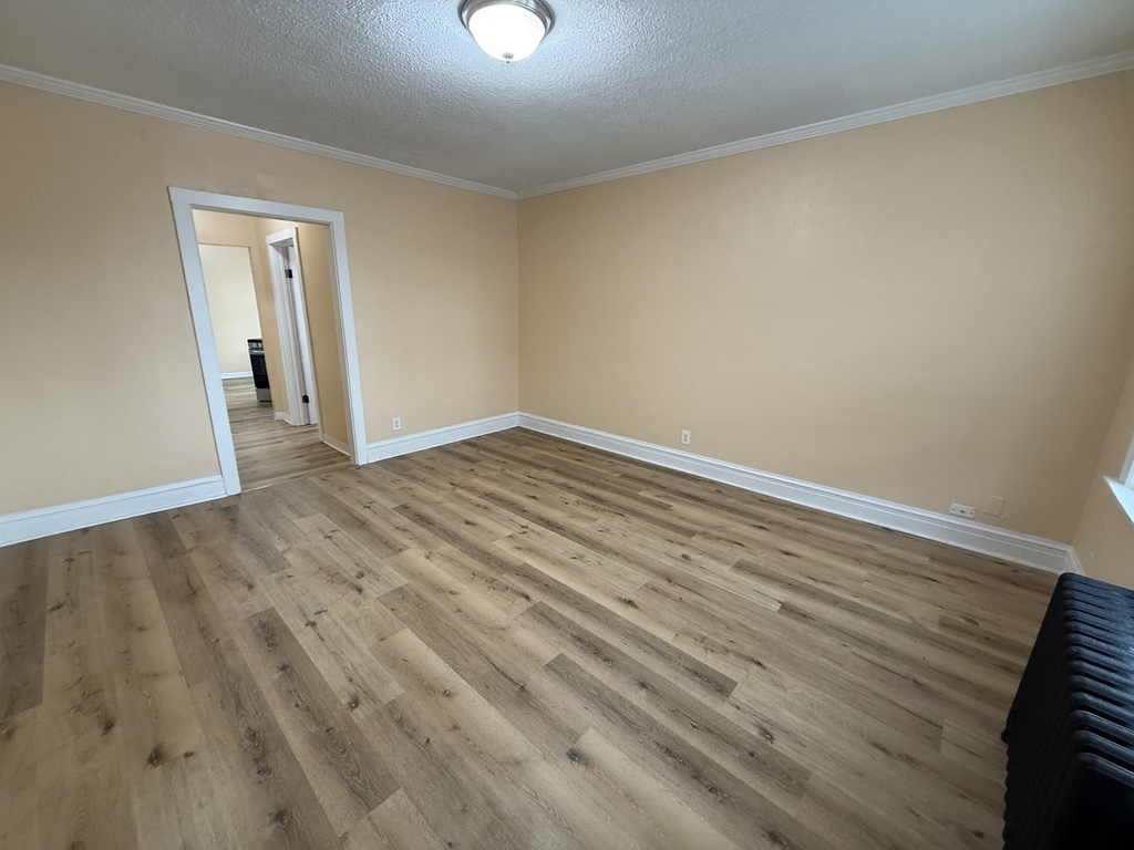 2249 S Gunderson Avenue - Photo 2