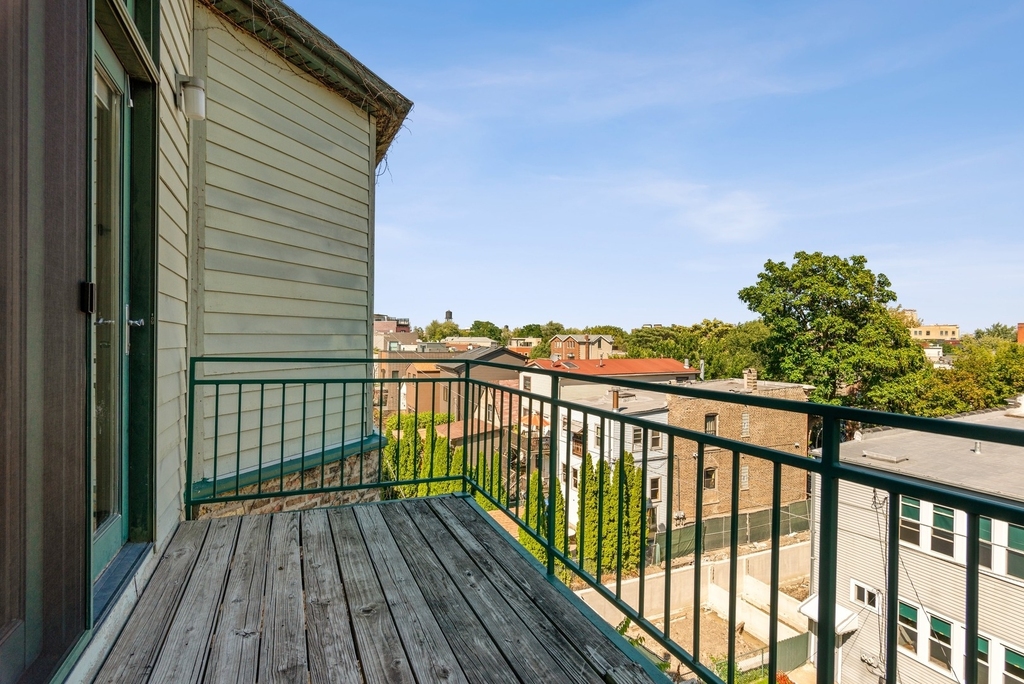1243 N Wolcott Avenue - Photo 16