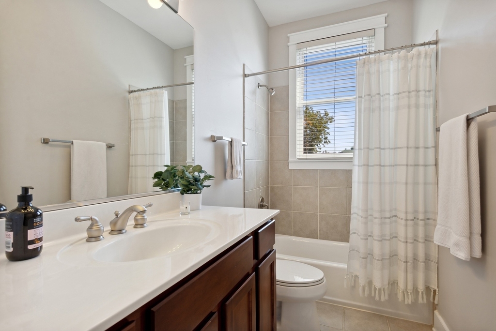 1243 N Wolcott Avenue - Photo 23
