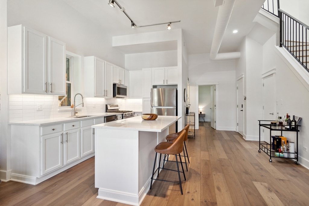 1243 N Wolcott Avenue - Photo 10