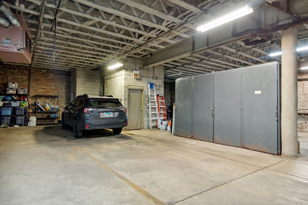 1243 N Wolcott Avenue - Photo 24