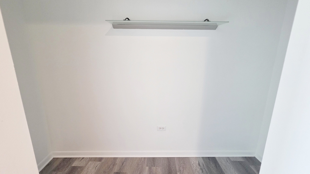 1550 S Blue Island Avenue - Photo 8