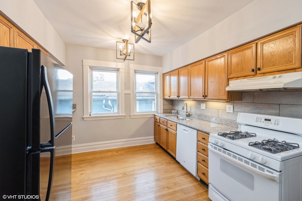 108 Clinton Avenue - Photo 6
